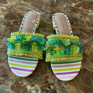 Betsy Johnson Peyten slide sandals, with Floral Embellishments